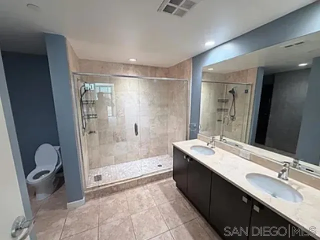 800 The Mark Ln 208, San Diego, California 92101
