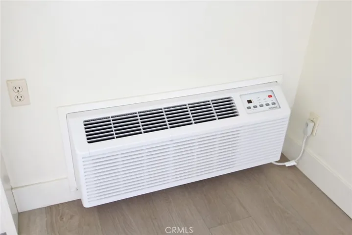 Newer Hotpoint Digital Heat Pump