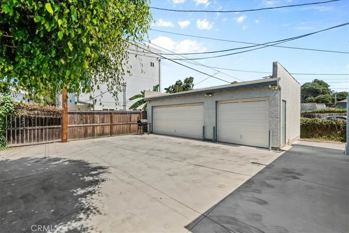 1901 Hauser 3, Los Angeles, California 90016