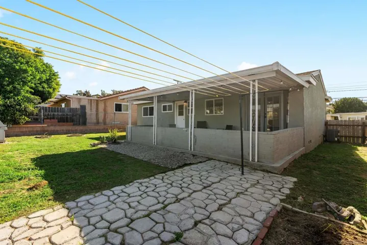 6252 Alderley, San Diego, California 92114