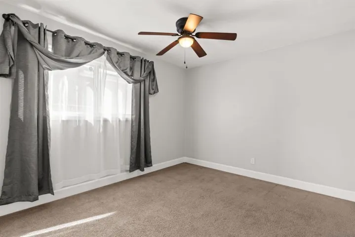 6252 Alderley, San Diego, California 92114