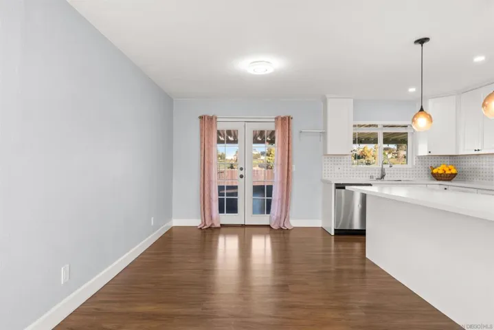 6252 Alderley, San Diego, California 92114