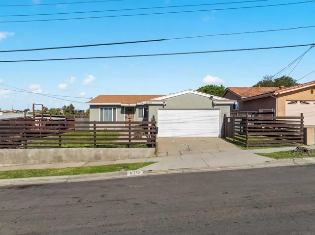 6252 Alderley, San Diego, California 92114