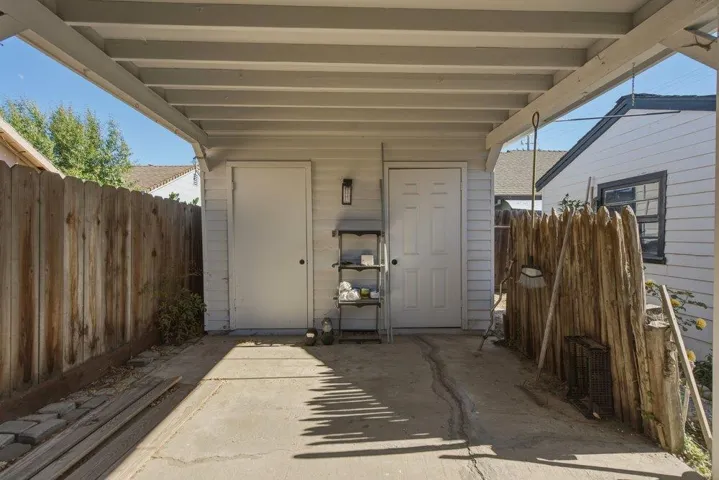 311 Santa Ana Road, Hollister, California 95023