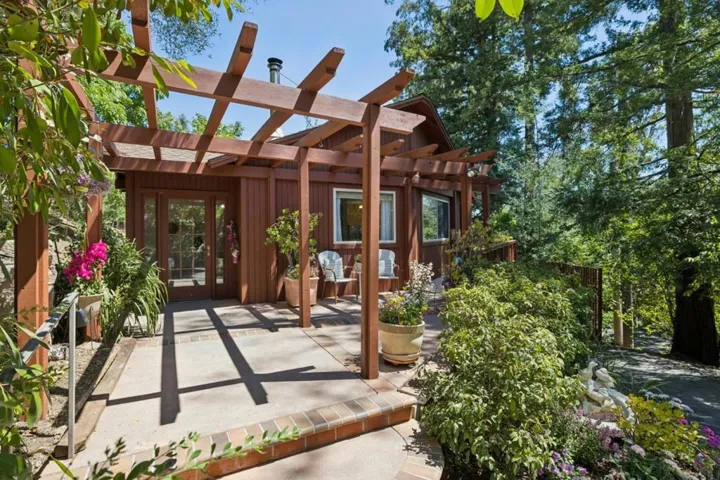 200 Jackson Street, Los Gatos, California 95030