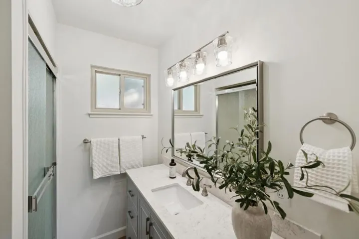 200 Jackson Street, Los Gatos, California 95030