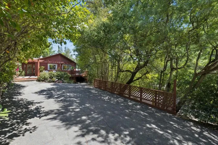 200 Jackson Street, Los Gatos, California 95030