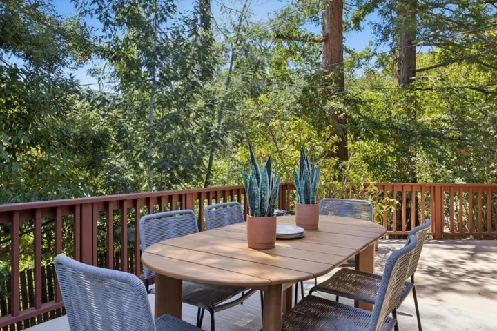 200 Jackson Street, Los Gatos, California 95030