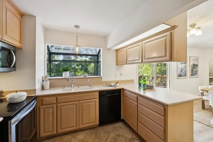 200 Jackson Street, Los Gatos, California 95030