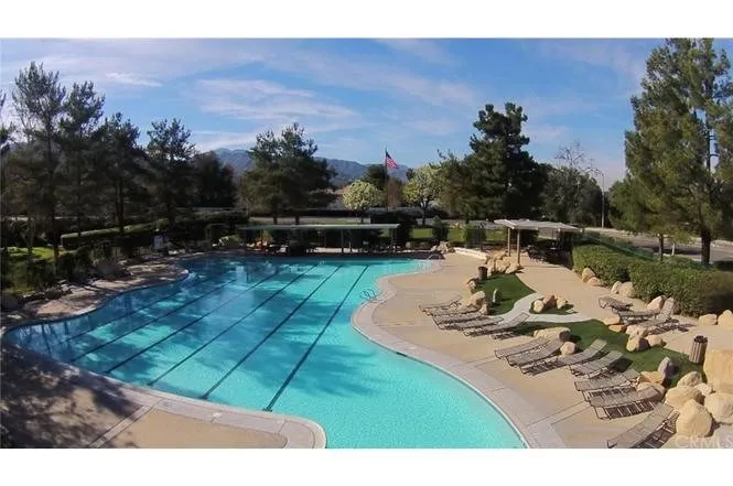13858 Buckskin Trail, Corona, California 92883