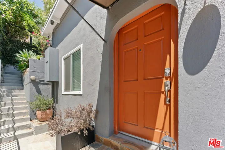 422 James Street, Los Angeles, California 90065