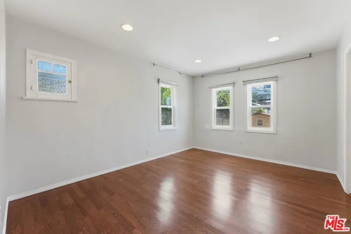 422 James Street, Los Angeles, California 90065