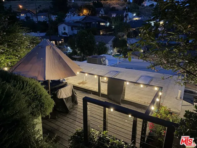 422 James Street, Los Angeles, California 90065