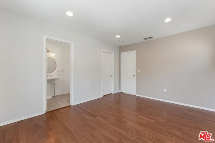 422 James Street, Los Angeles, California 90065
