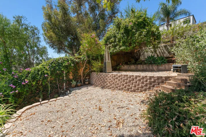 422 James Street, Los Angeles, California 90065