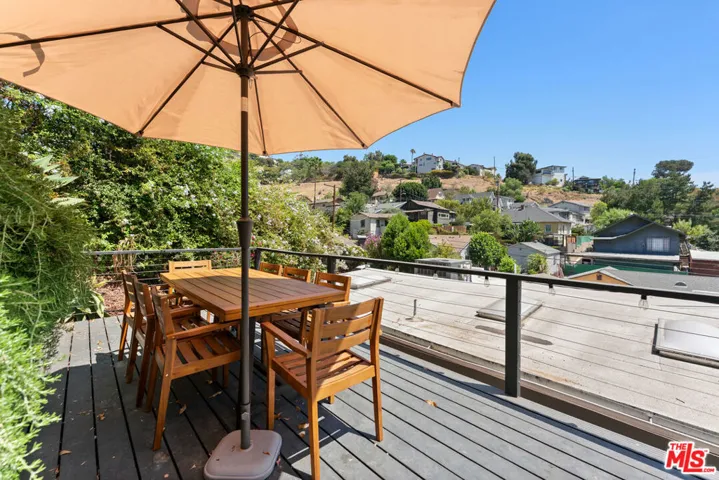 422 James Street, Los Angeles, California 90065