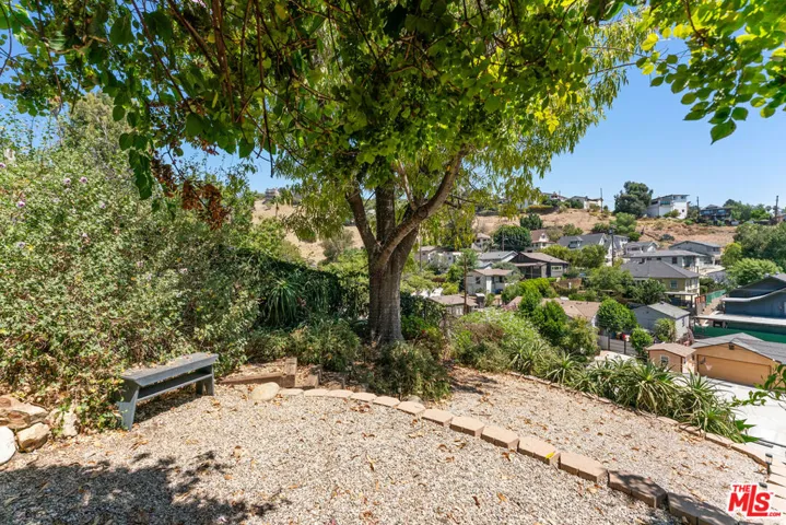 422 James Street, Los Angeles, California 90065