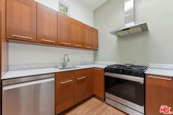 422 James Street, Los Angeles, California 90065