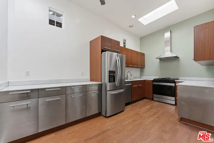 422 James Street, Los Angeles, California 90065