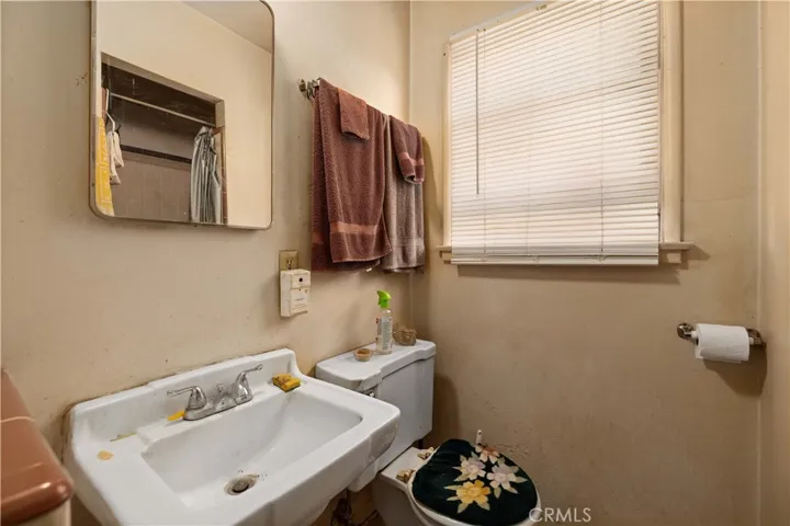 45110 Elm, Lancaster, California 93534