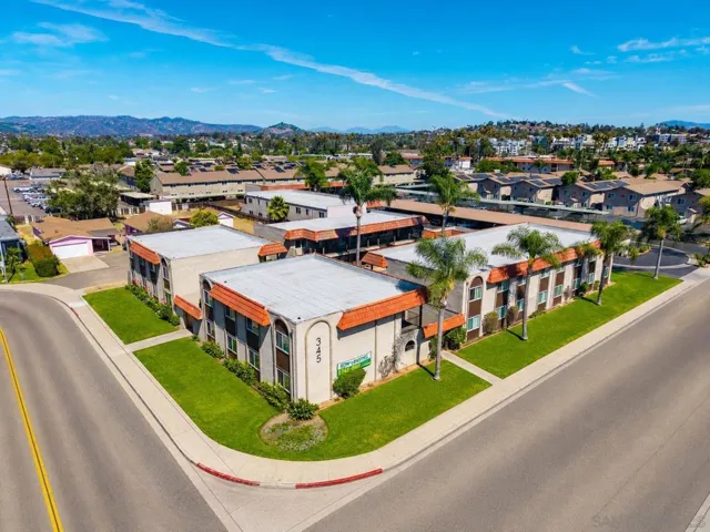 345 E Park Avenue, Escondido, California 92025