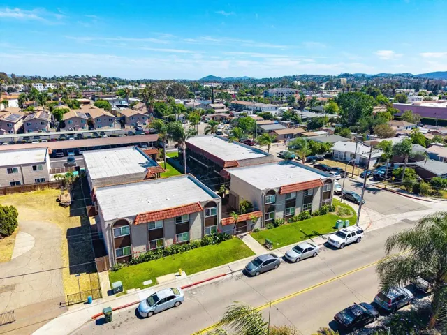 345 E Park Avenue, Escondido, California 92025