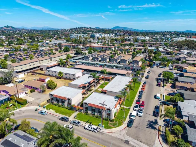 345 E Park Avenue, Escondido, California 92025