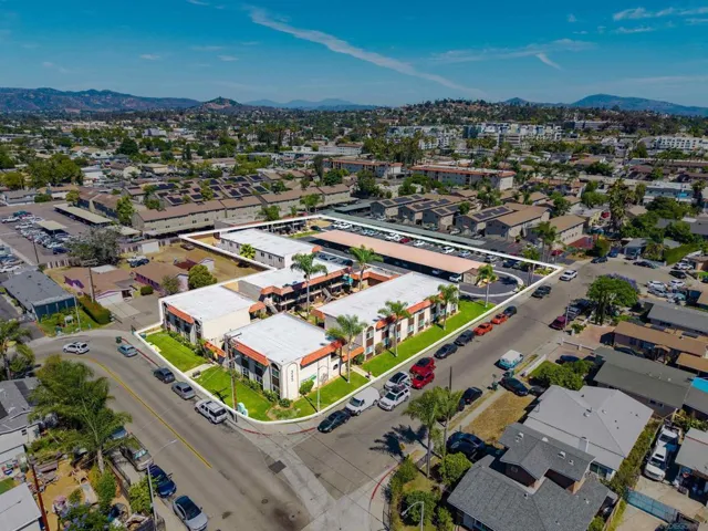 345 E Park Avenue, Escondido, California 92025