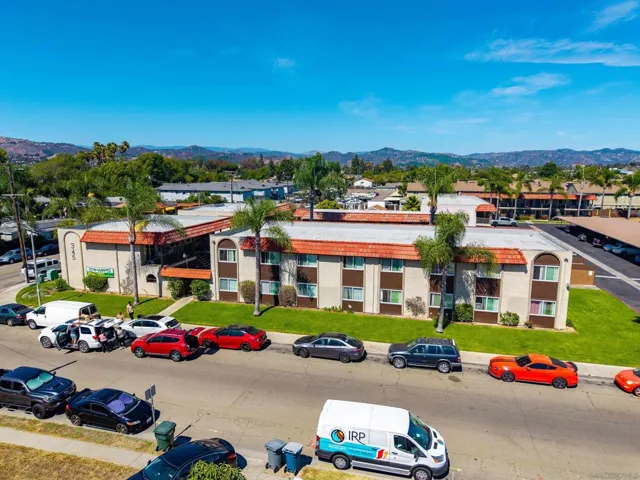345 E Park Avenue, Escondido, California 92025