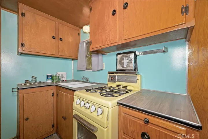 Trailer Kitchen