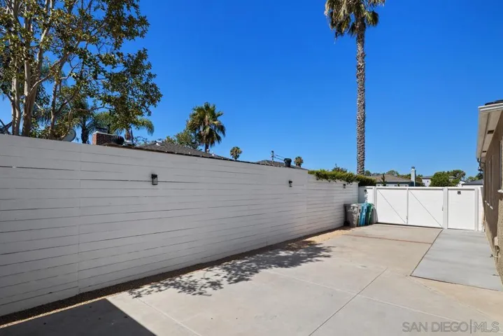 4577 48th Street, San Diego, California 92115