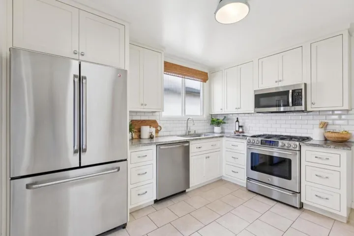 105 Skyline Drive, Daly City, California 94015