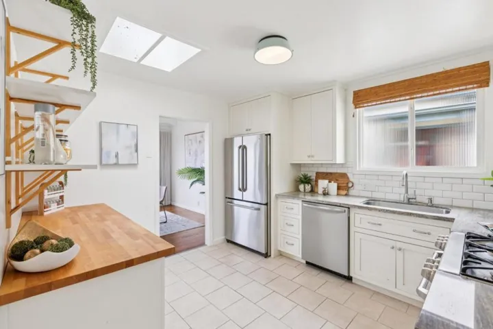 105 Skyline Drive, Daly City, California 94015