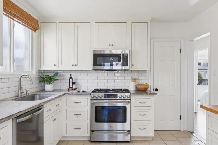 105 Skyline Drive, Daly City, California 94015