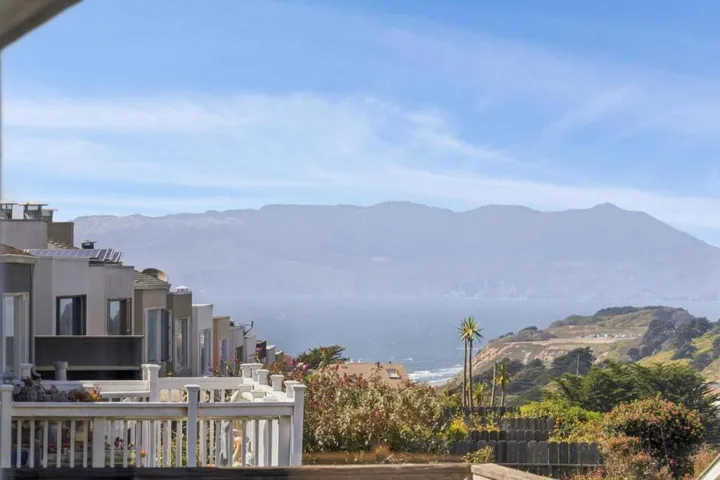 105 Skyline Drive, Daly City, California 94015