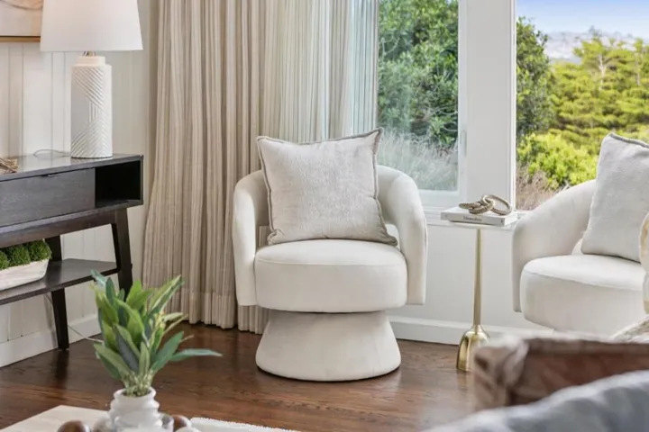 105 Skyline Drive, Daly City, California 94015