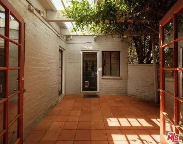 12217 Dorothy Street, Los Angeles, California 90049