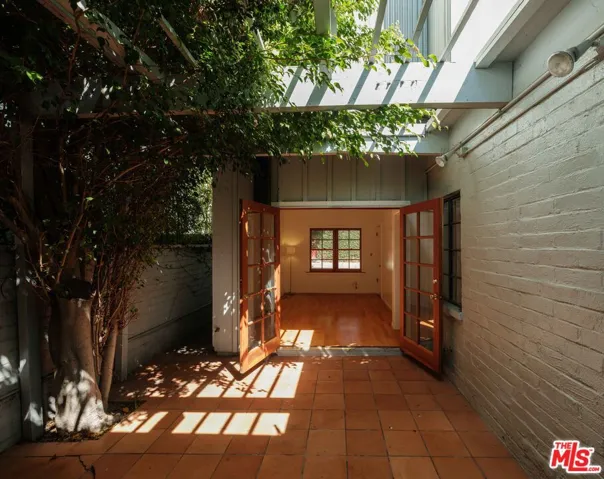 12217 Dorothy Street, Los Angeles, California 90049