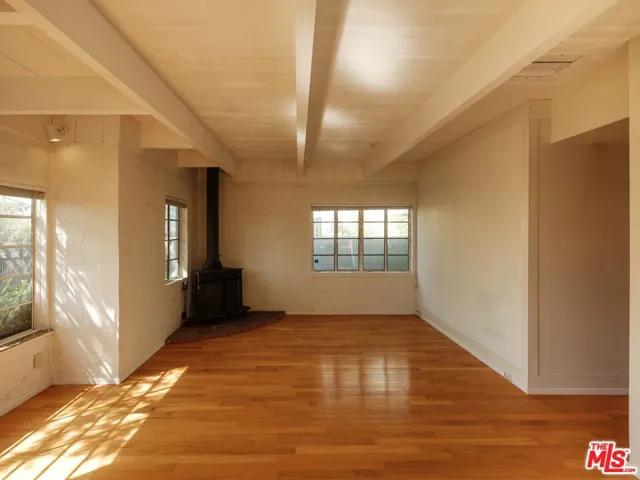 12217 Dorothy Street, Los Angeles, California 90049