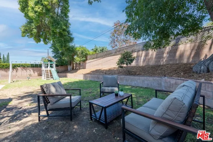 18319 San Jose Street, Los Angeles, California 91326
