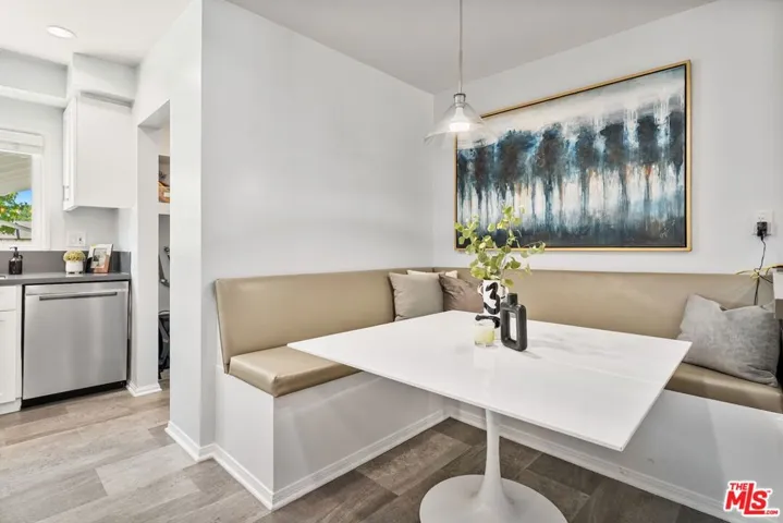 18319 San Jose Street, Los Angeles, California 91326