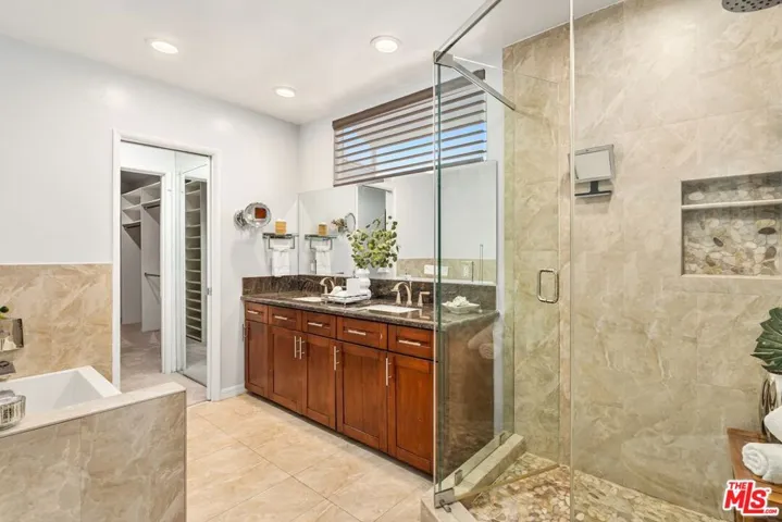 18319 San Jose Street, Los Angeles, California 91326