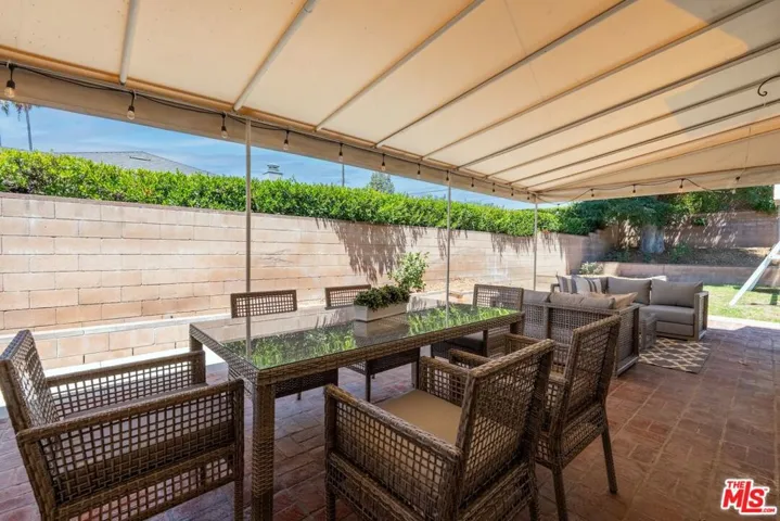 18319 San Jose Street, Los Angeles, California 91326