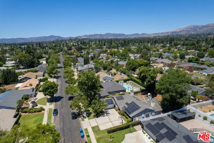 18319 San Jose Street, Los Angeles, California 91326