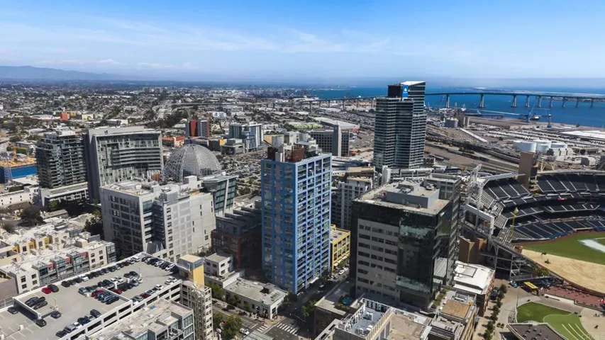 321 Tenth Avenue 902, San Diego, California 92101