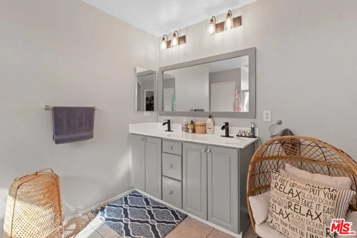 45064 E 18th Street, Lancaster, California 93535