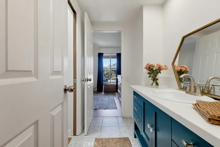 3166 S Sepulveda 6, Los Angeles, California 90034