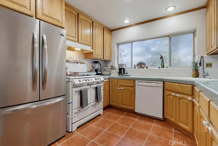 3166 S Sepulveda 6, Los Angeles, California 90034