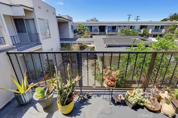 3166 S Sepulveda 6, Los Angeles, California 90034