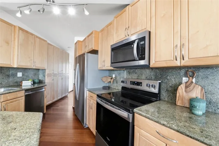 320 Paseo De La Playa #e, Redondo Beach, California 90277